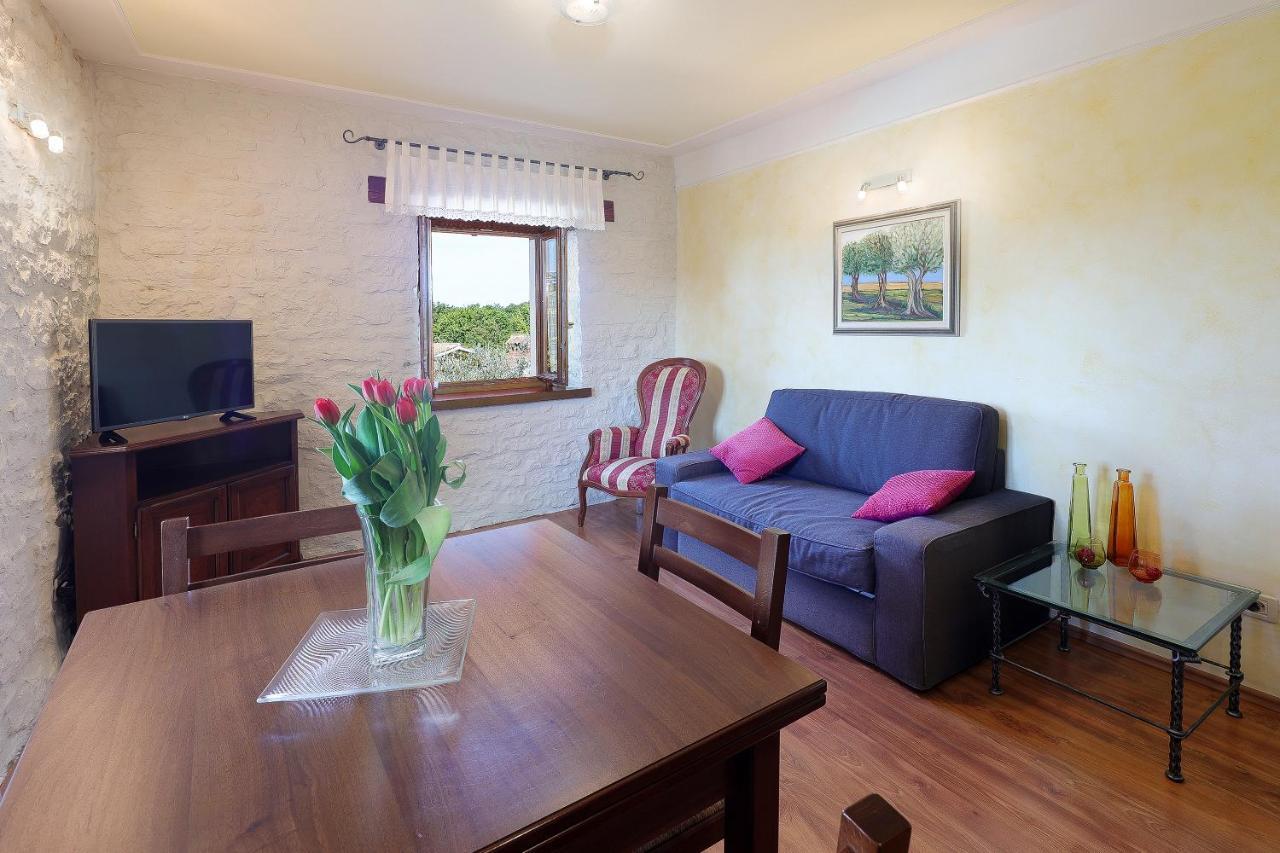 Casa Rustica Dva Baladura Apartments Канфанар Екстер'єр фото