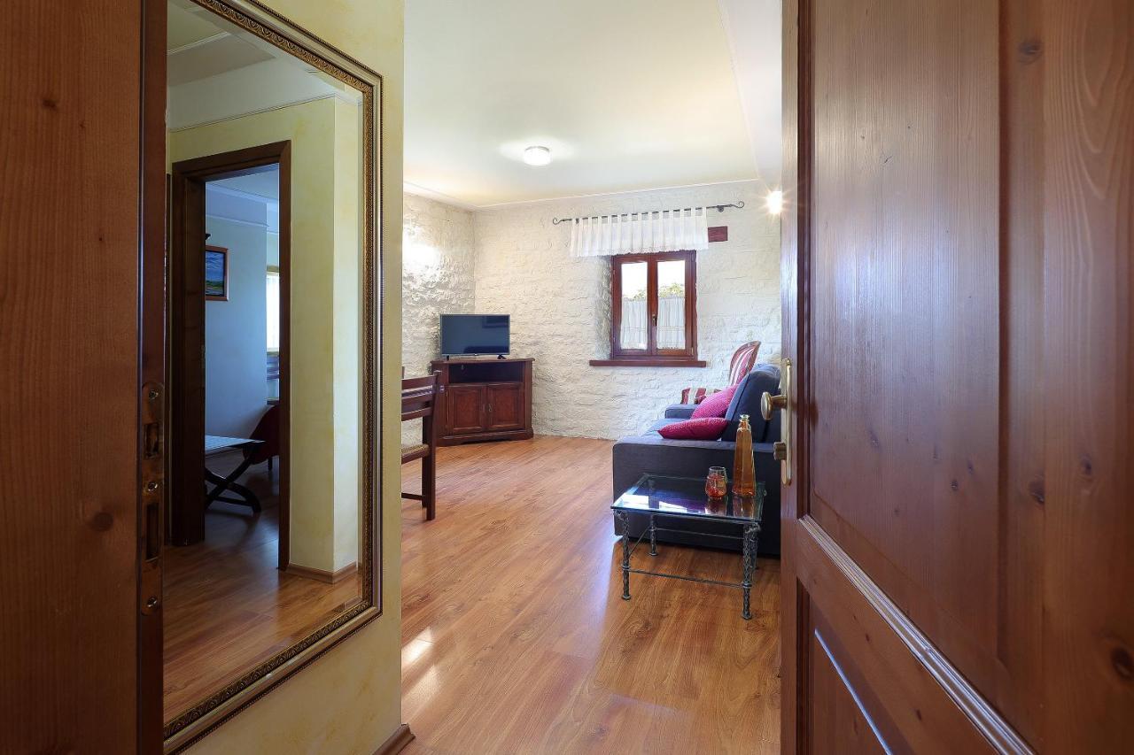 Casa Rustica Dva Baladura Apartments Канфанар Екстер'єр фото